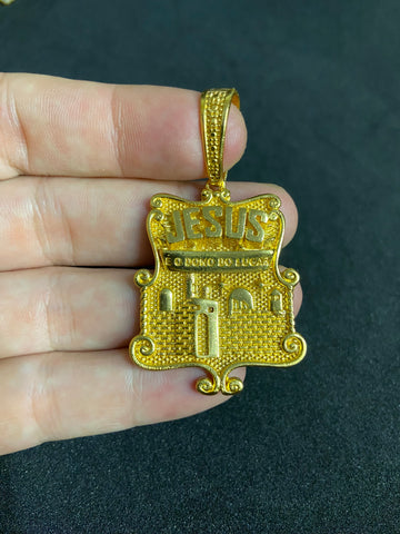 Pingente Jesus é o Dono do Lugar Banhado a Ouro