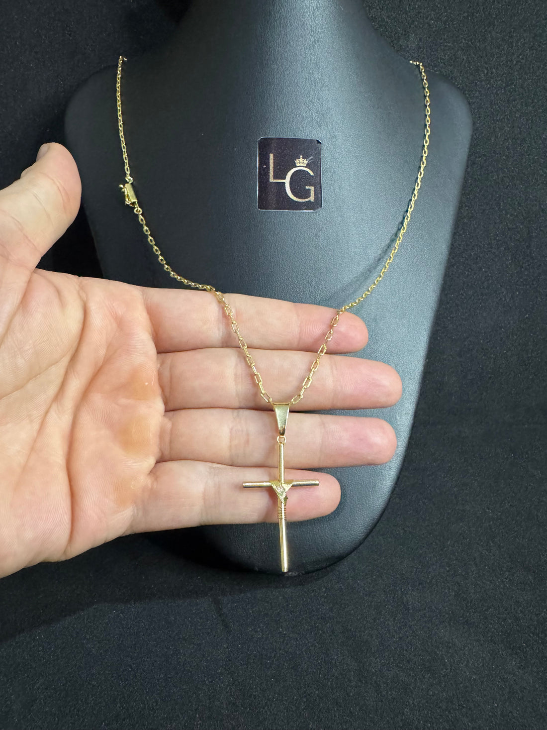 Cordão Cadeado Quina 1,5mm - Cruz Palito Banhado a Ouro