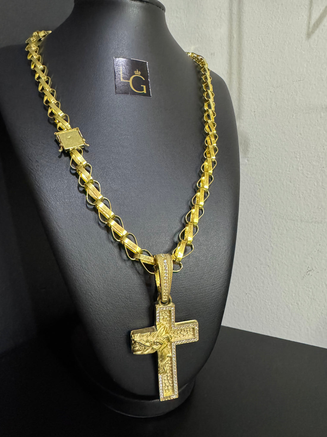 Cordão Balão 8mm - Cruz c/ Face