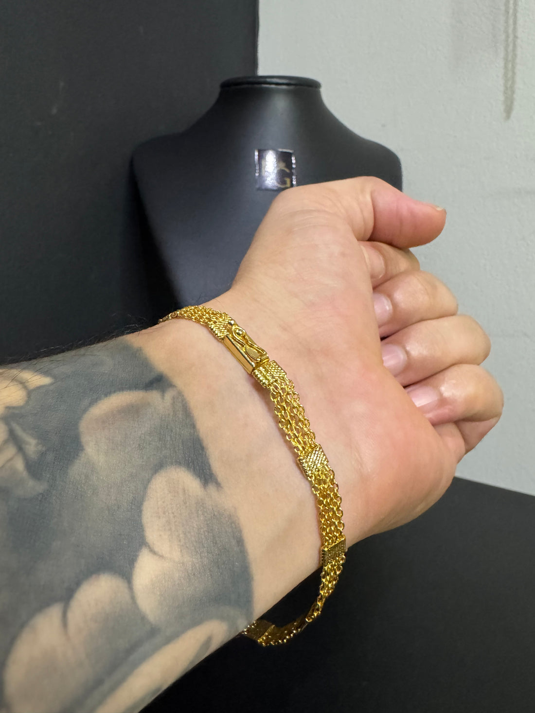 Pulseira cadeado imperial 7mm Banhado a ouro 18k