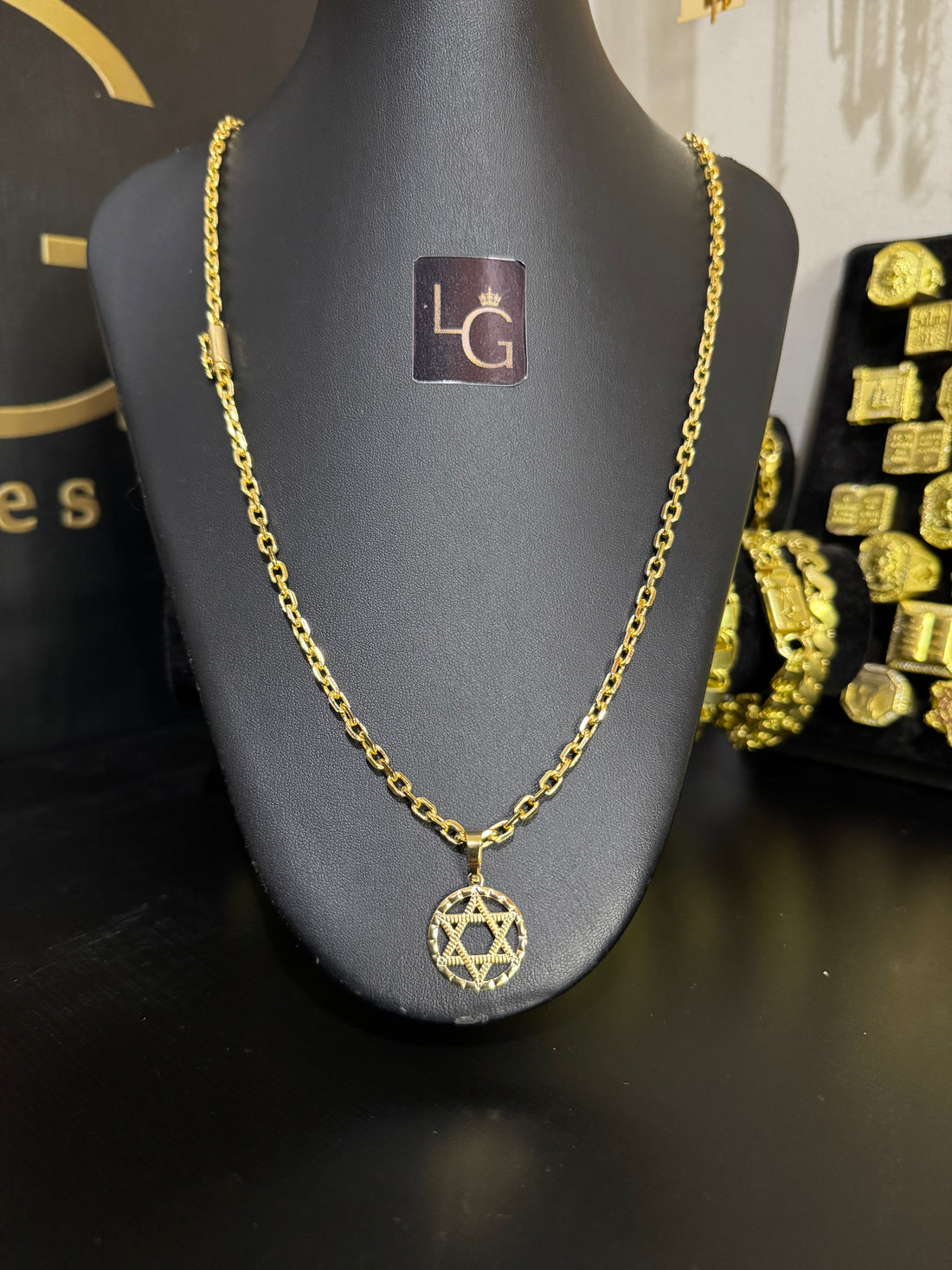 Cordão Cadeado Quina 4mm - Ping Estrela de Davi Banhado a Ouro