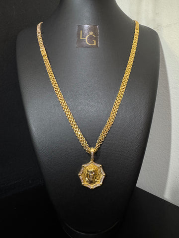Cordão cadeado triplo 7mm - face de Cristo detalhada banhado a ouro 18k