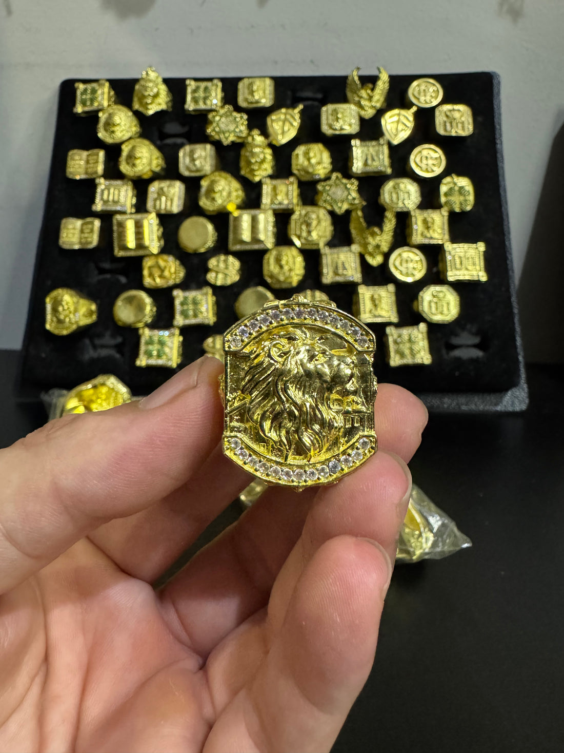 Dedeira Ajustável Leão