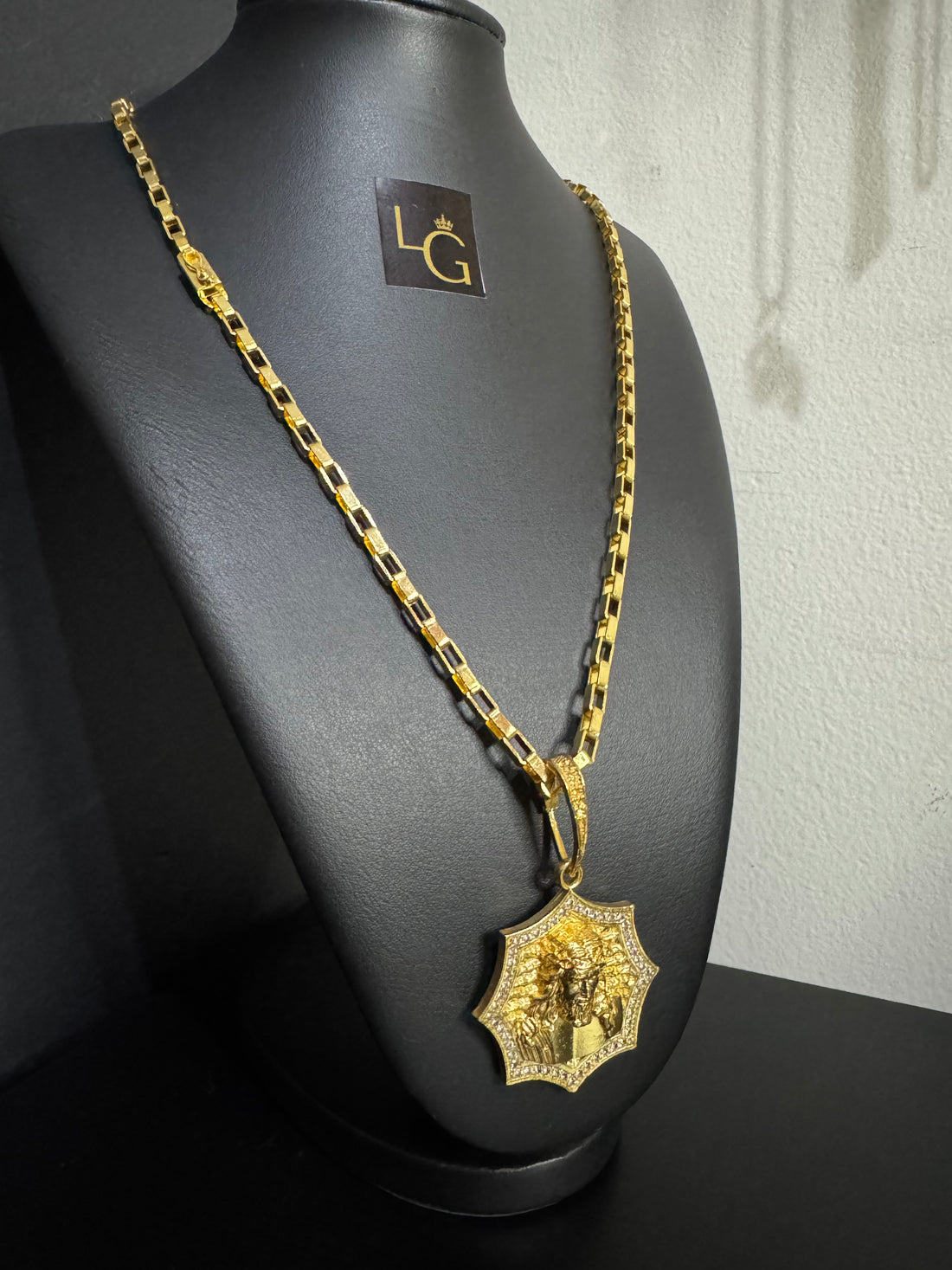 Cordão Tijolinho 5mm - Face de Cristo Detalhada Banhado a Ouro