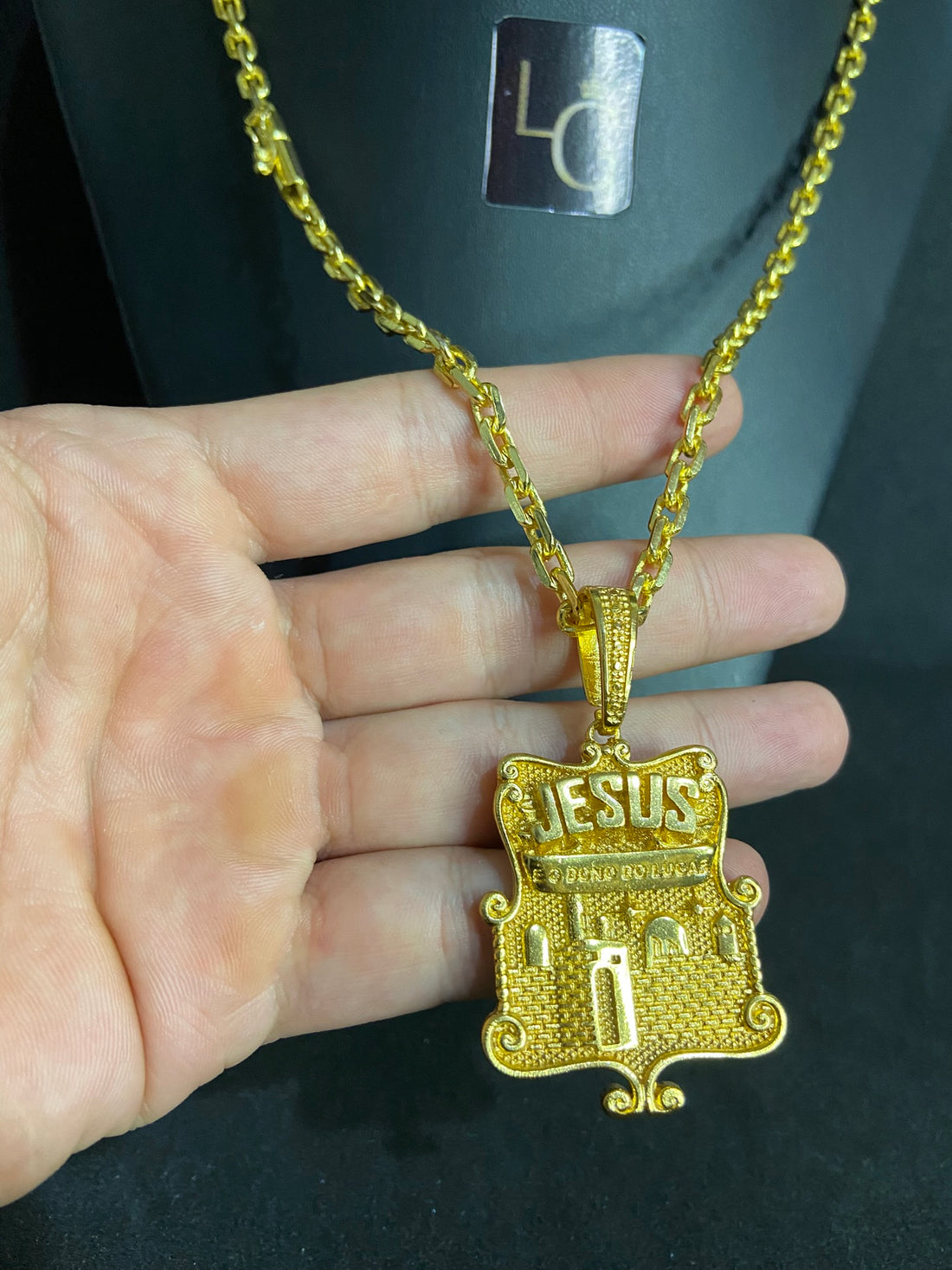 Cordão cadeado Q 5mm - Ping Jesus é o Dono do Lugar Banhado a Ouro